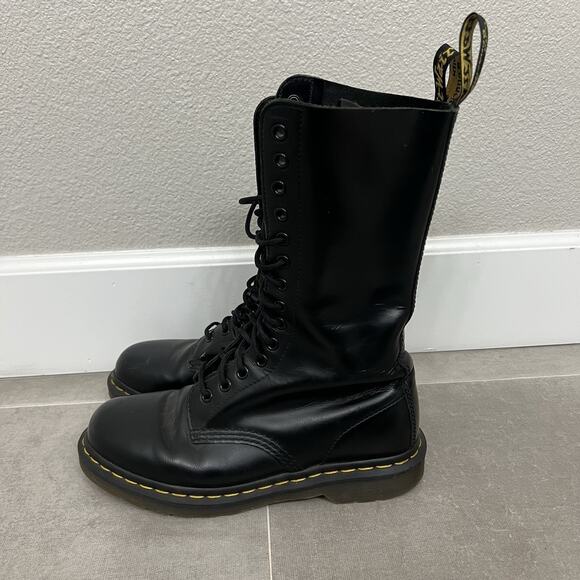 Dr Martens Smooth Leather Tall Boots Womens 7 Black Combat Leather Shoes 11855 main image 3